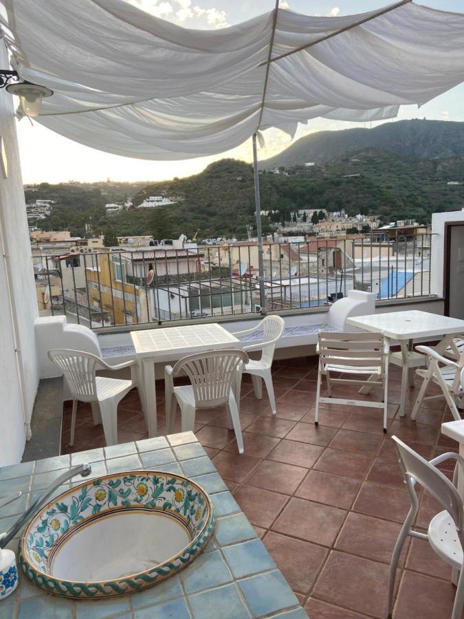 Casa Isabella Loc Turist Br Apartment ลีปารี ภายนอก รูปภาพ