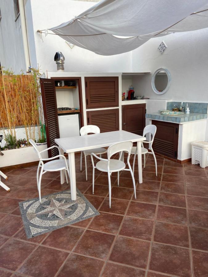 Casa Isabella Loc Turist Br Apartment ลีปารี ภายนอก รูปภาพ