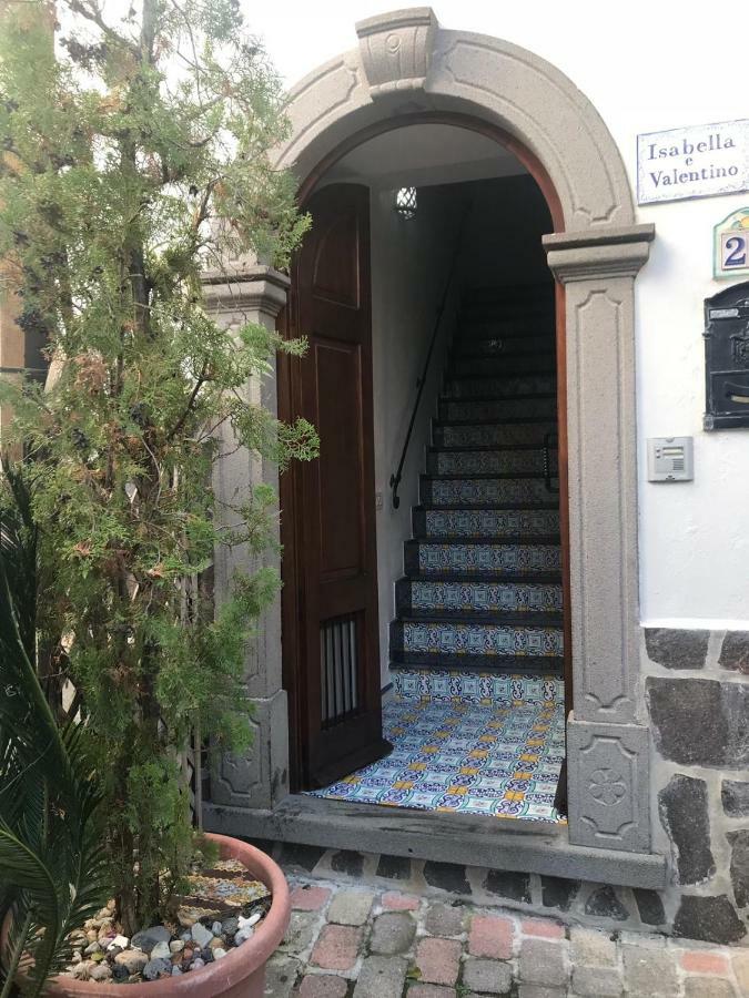 Casa Isabella Loc Turist Br Apartment ลีปารี ภายนอก รูปภาพ